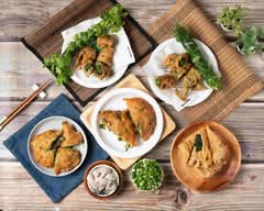 建國北黃昏市場 蓁秝蚵嗲炸粿 蘿蔔糕 香腸米腸 專賣