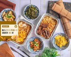 吃的超爽炒泡麵