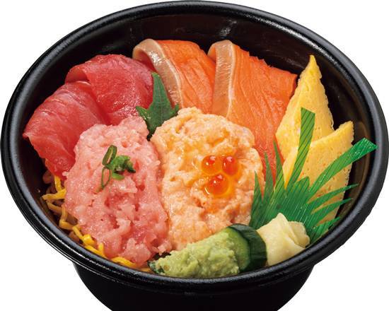 まぐろとサーモンの相盛り丼