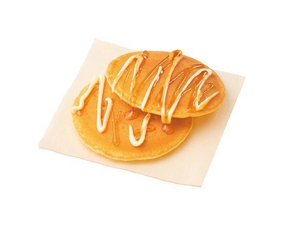 おてがるパンケーキ（２枚） 2 Handy Pancakes with Maple Syrup and Margarine