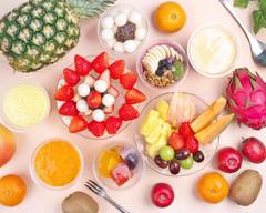 旬の果物と野菜が人気の『山青果』の店【パーラーかいはつ】 【Fruit＆ｖegetables Parlor  Kaihatu】