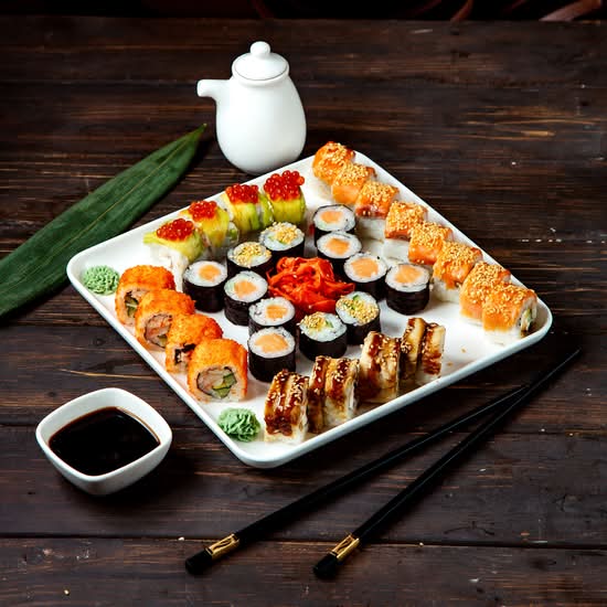 Akaya Sushi, Izakaya & Ramen