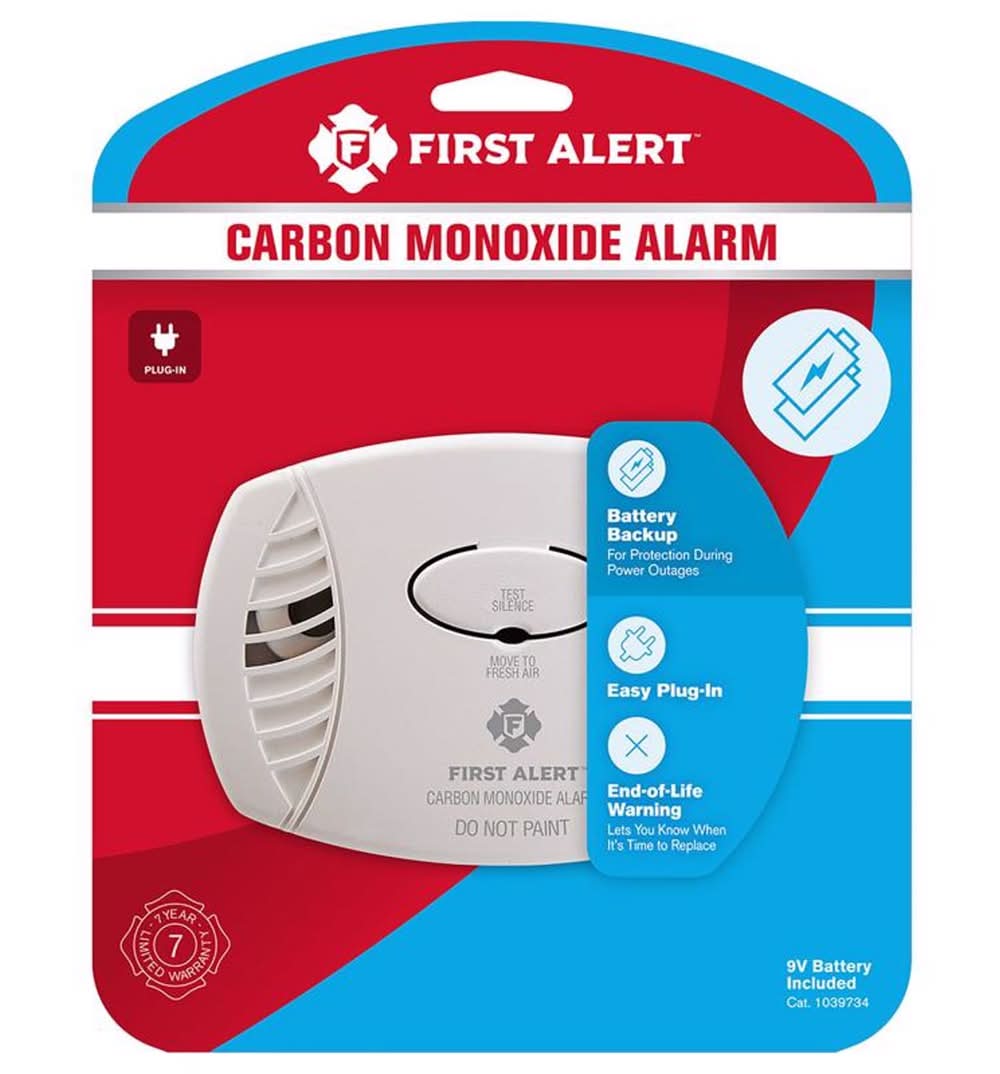 First Alert Plug-In W/Battery Back-Up Electrochemical Carbon Monoxide Detector