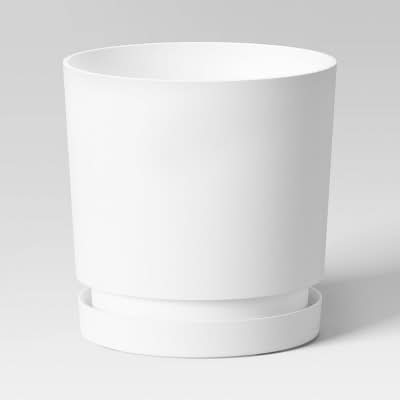 Room Essentials Self-Watering Plastic Indoor Outdoor Planter Pot