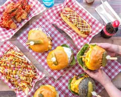 Mr & Mrs Burger - Seeduwa