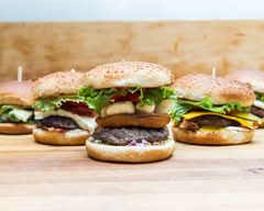 Burger Cartier (1191 Avenue Cartier)