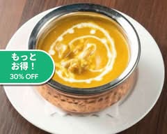 バターチキンとチーズナンがおすすめ　インドカレーSUN&MOON Asian 　