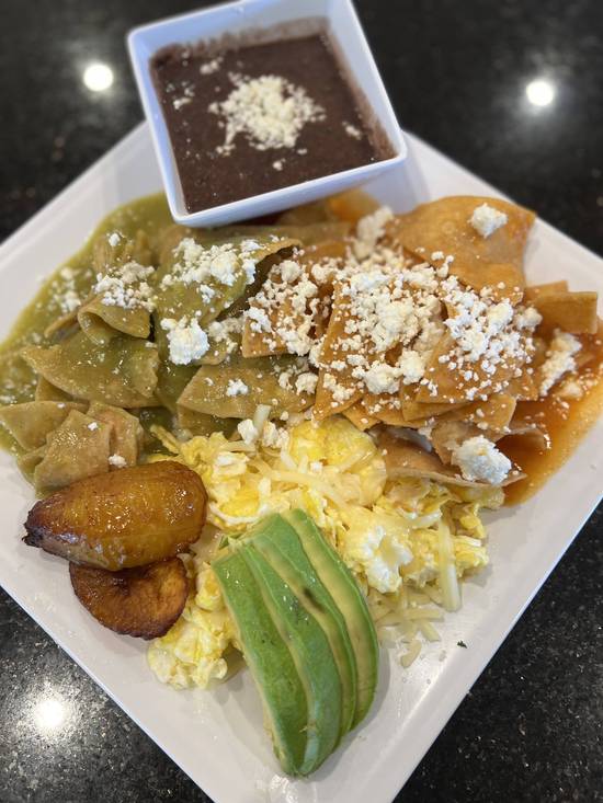 Chilaquiles divorciados (no meat)