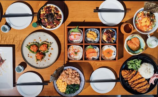 Kinoya Bistro (5360 Boulevard Henri-Bourassa O)