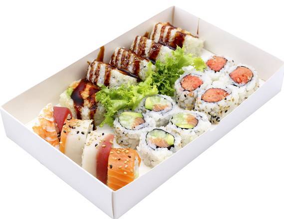 Sushi Plus Rotary Sushi Bar