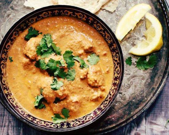 COMBO MEAL 4. Our Velvety Smooth Butter Chicken Curry With Fluffy Basmati Rice, Butter Naan and Milktart Samoosas