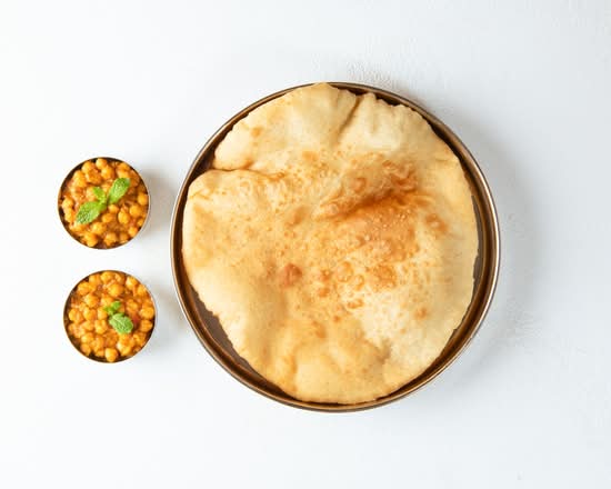 Chole Bhature (1)