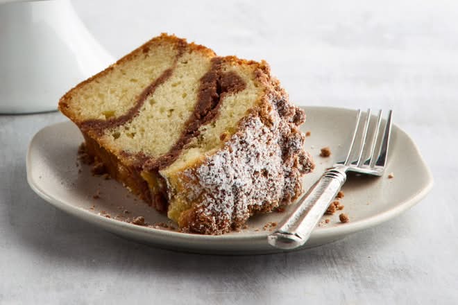 Cinnamon Creme Cake Slice