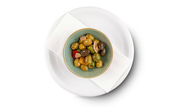 Vegan marinated olives