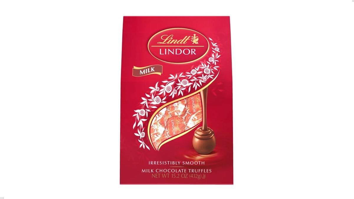 Lindt Lindor Milk Chocolate 15.2 oz bag