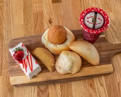 Broadway Café And Pastry Shop (85 West Palisade Avenue)