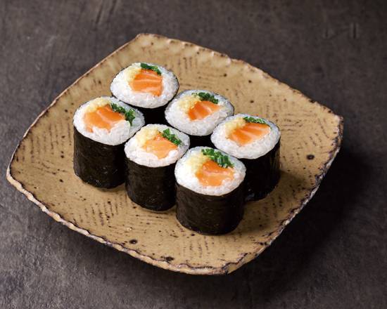 トロサーモン巻【 V2107 】 Fatty Salmon Sushi Roll