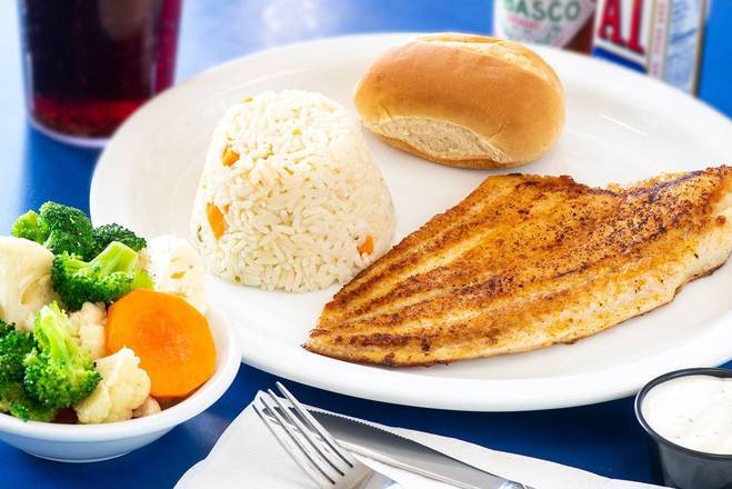 Order Fish Platter food online from Bob And Edith'S Diner store, Alexandria on bringmethat.com