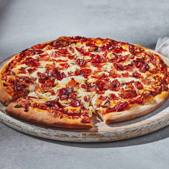 Très grande pizza Québécoise / Extra Large Canadian Pizza