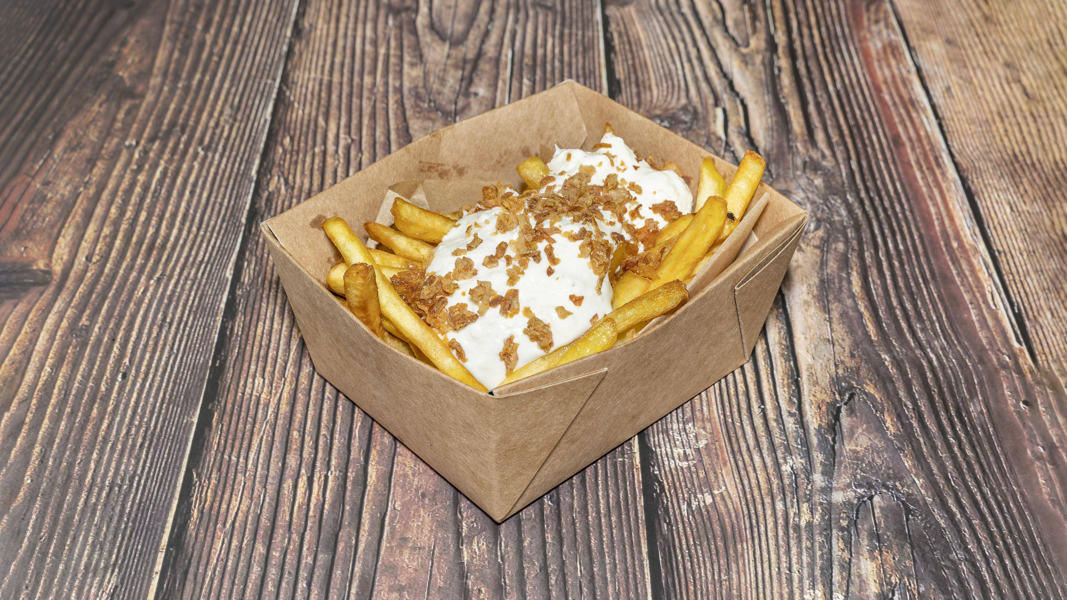 Frites 🍟+ sauce fromagère 🫕