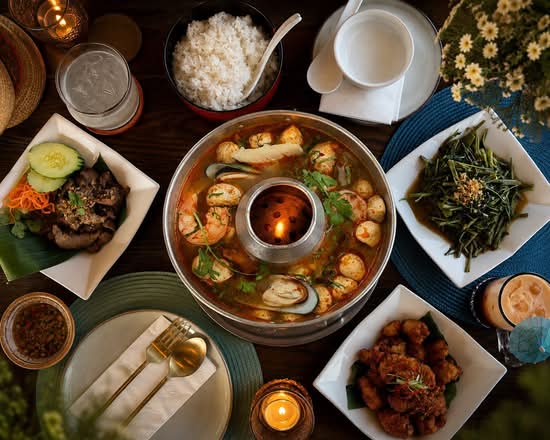 Narwhal Thai Table