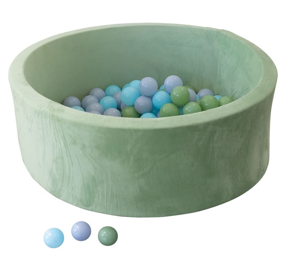 Crane Boy Foam Pit with Balls