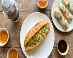 バインミーHA LONG BAY