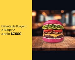 Mustache Burger - Javiera carrera