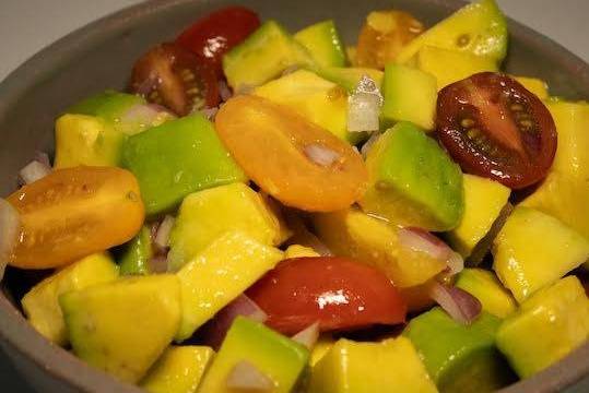 Ensalada de aguacate boricua