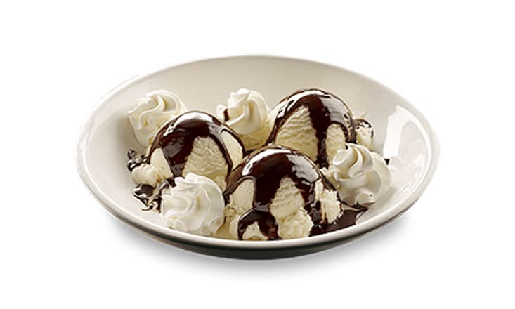 DAVE'S FAMOUS SUNDAE