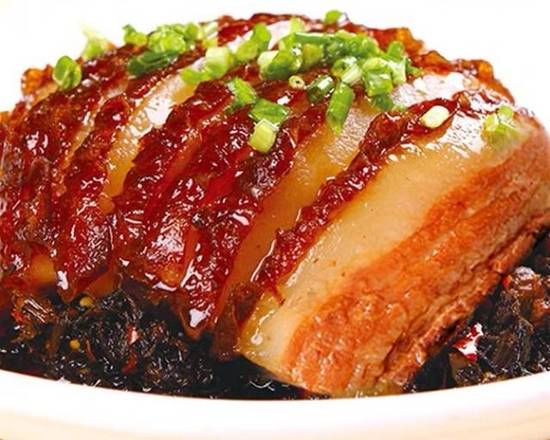 Braised Pork Belly w/Preserved Vegetables 梅菜扣肉(P03)