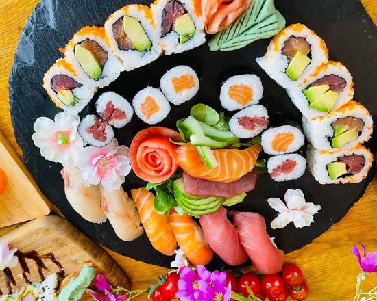 Mixed Sushi Platter 20 Pieces