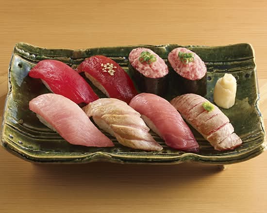 極上マグロづくし【 V2384 】 Premium Assorted of Tuna Sushi (8 Pieces)