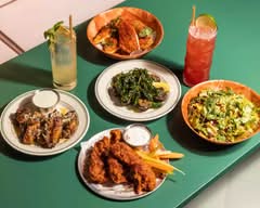 Halftime Sports Bar and Grill (11200 Lakeline Mall Dr., Sp. F-18)