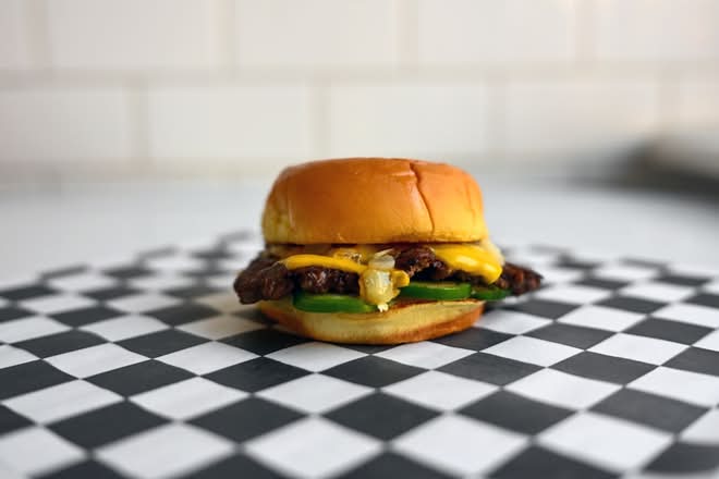 Spicy Jalapeño Cheeseburger