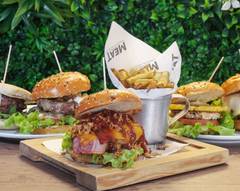 MEAT, Hamburgueria e Pregaria