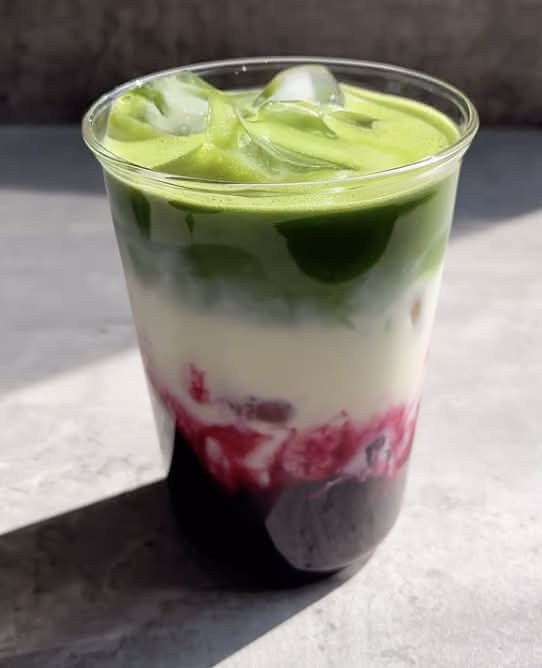 Blueberry Matcha /ice 16 oz