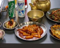 【旨辛韓国丼ぶり】韓国酒場 まるこ Korean Bar Maruko【御薗町 長屋】