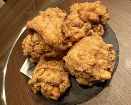 ジャンボ唐揚げ専門店 サクじゅわ Jumbo Fried Chicken