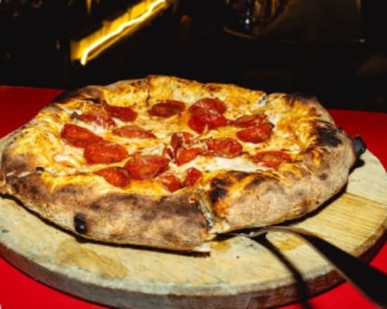 Coppola Pizza Vinyl Bar (Puebla)