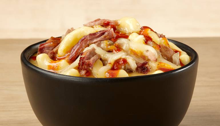 Nashville Hot Pulled Pork Mac & Cheese