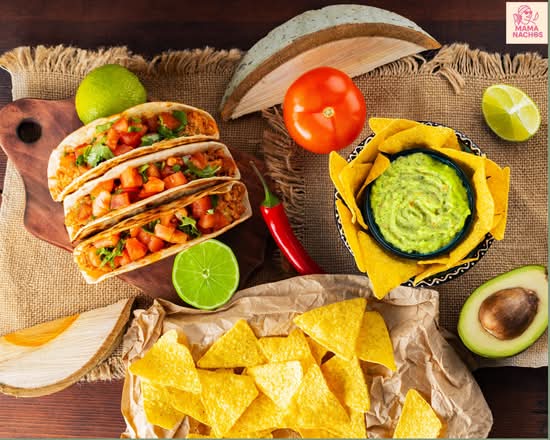 MAMA NACHOS