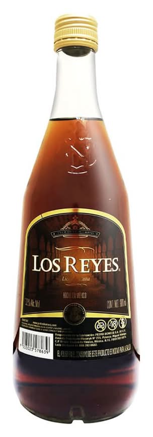 Los Reyes · Licor de caña (900 ml)