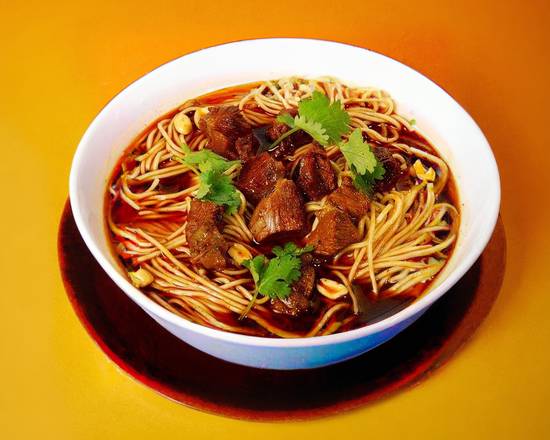 Chengdu Style Beef Soup Noodles 川味红烧牛腩面