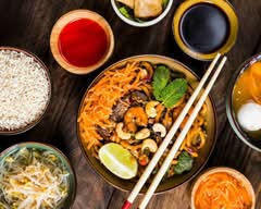 Casa Oriental - Explanada