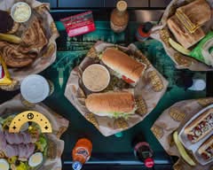 Larry's Giant Subs (251 E Granada Blvd)