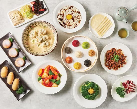 樂天皇朝 宏 匯新莊店