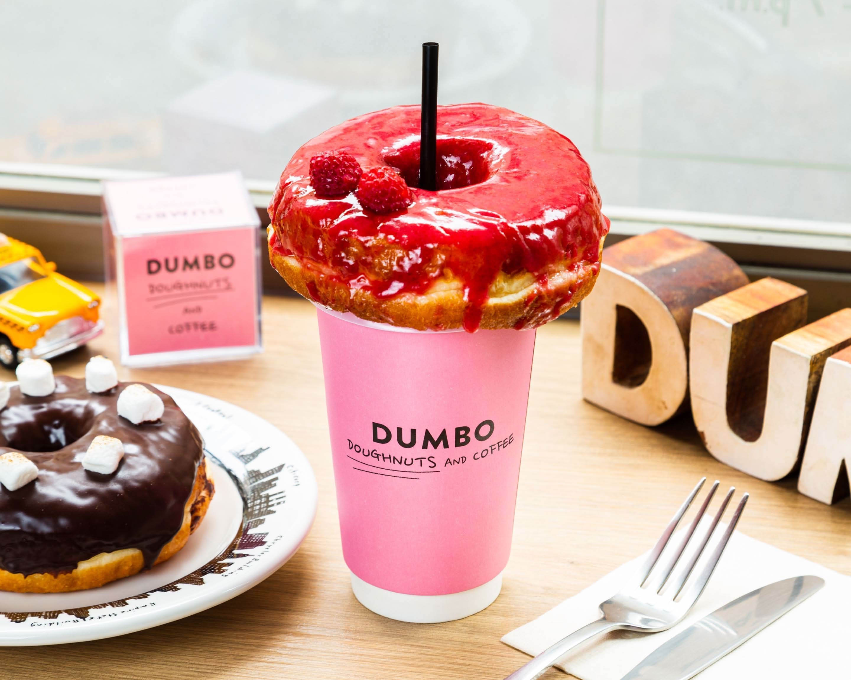 ダンボ ドーナツ アンド コーヒー 自由が丘店 DUMBO Doughnuts and