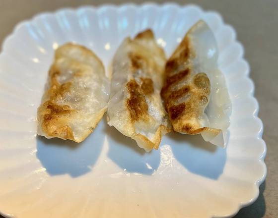 【鉄板】焼餃子（3個） Pan-Fried Gyoza Dumpling