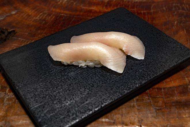 Yellowtail Nigiri (Hamachi)